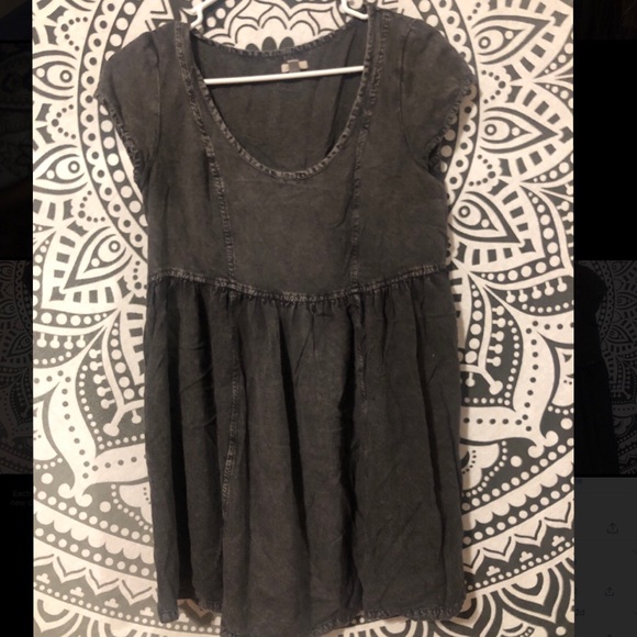 Dress - Picture 3 of 4